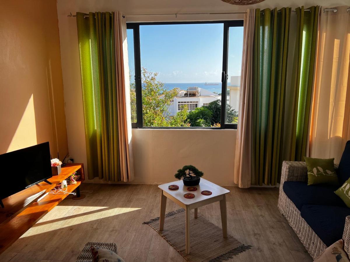 Cosy Seaview Apartment Pointe aux Sable Exterior photo